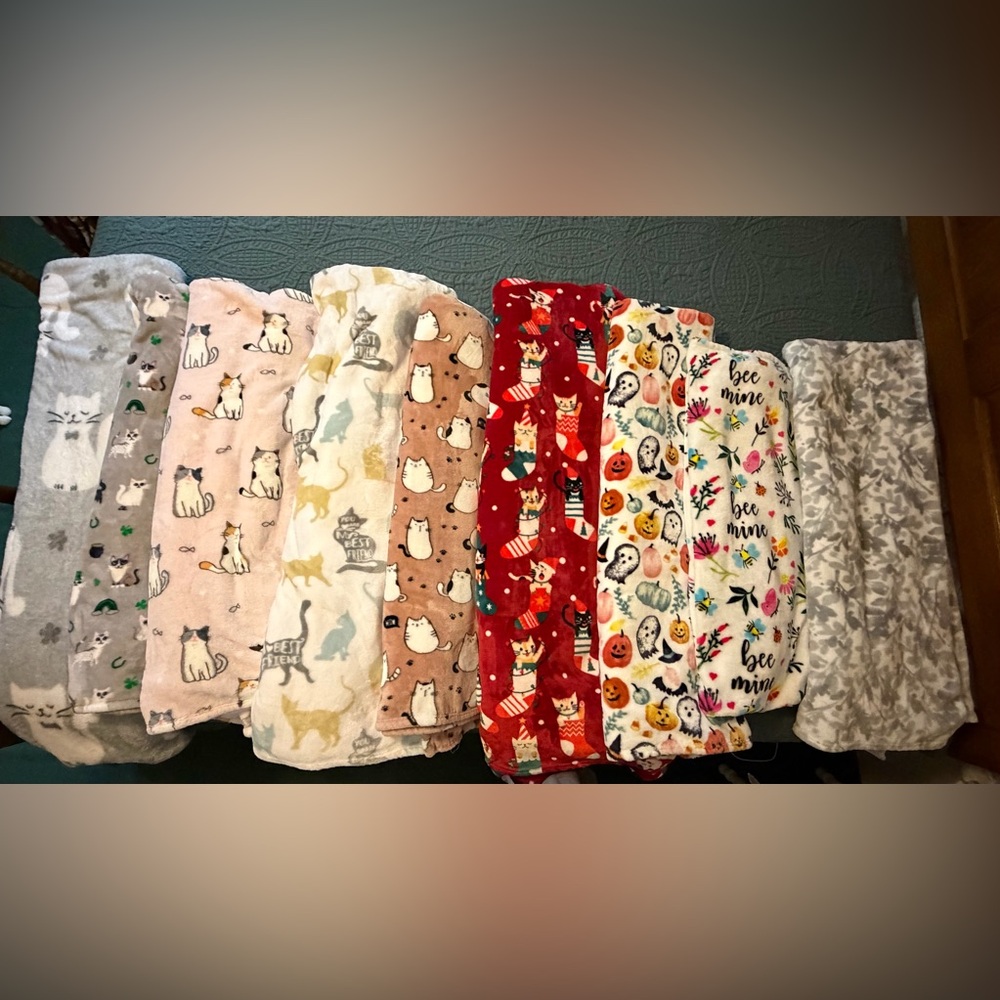 9 Plush Patterned Blankets